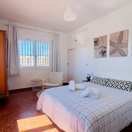 Дом отдыха Villa Juanita Con Vistas Al Mar, Nerja Нерха