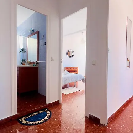 Villa Juanita Con Vistas Al Mar, Nerja Дом отдыха *