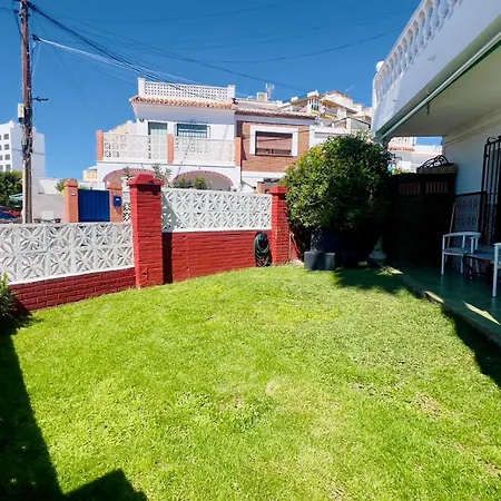 Villa Juanita Con Vistas Al Mar, Nerja Дом отдыха